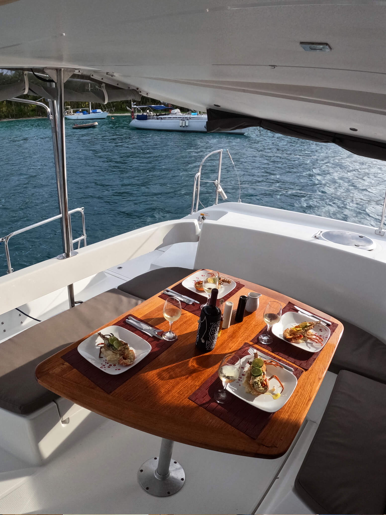 Photograph of the table in the cockpit of Catamaran Atila in Archipelago San Blas, Panama.