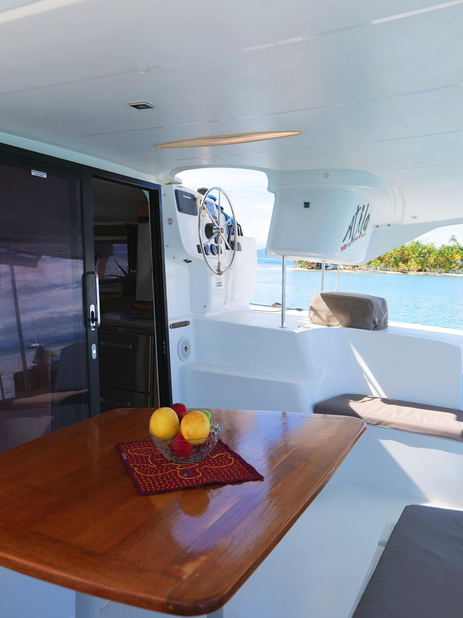 Photograph of the table in the cockpit of Catamaran Atila in Archipelago San Blas, Panama.